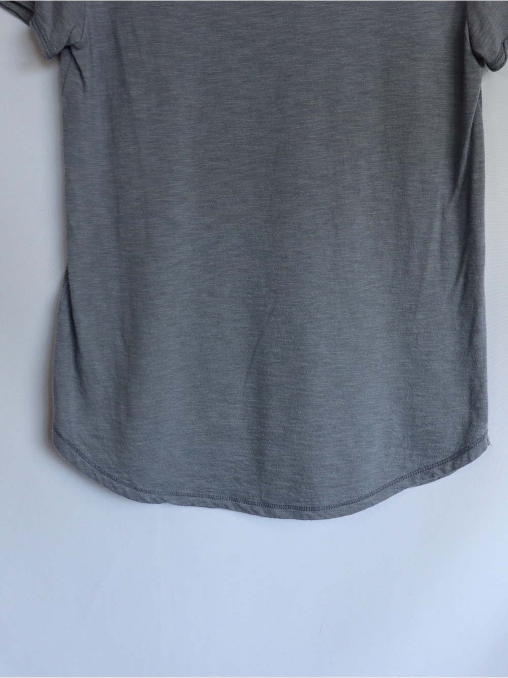 Abercrombie & Fitch Soft A&F V-Neck Tee Shirt Women’s XS - Picture 8 of 8